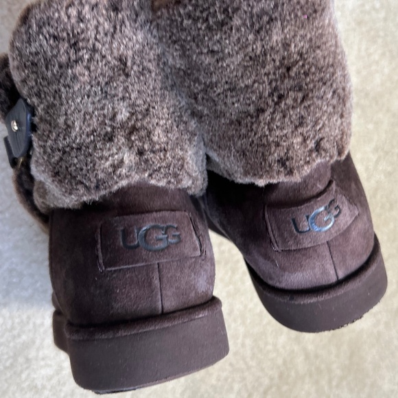 NEW UGG Classic Berge Mini Boot 7 - Picture 7 of 15